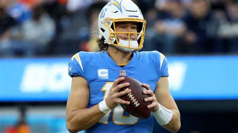2022 NFL MVP odds, picks: Justin Herbert, Josh Allen best bets, .